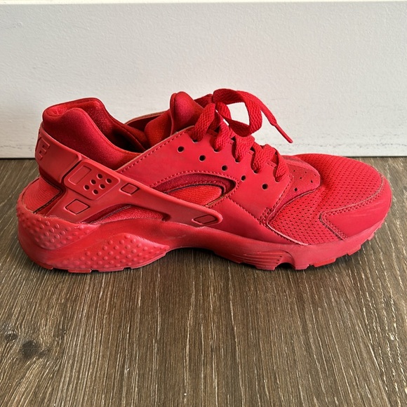 NIKE - Huarache - RED - Picture 2 of 4